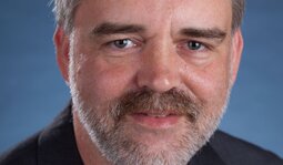 rne Simon, Homburger Professor f&uuml;r P&auml;diatrische Onkologie und H&auml;matologie