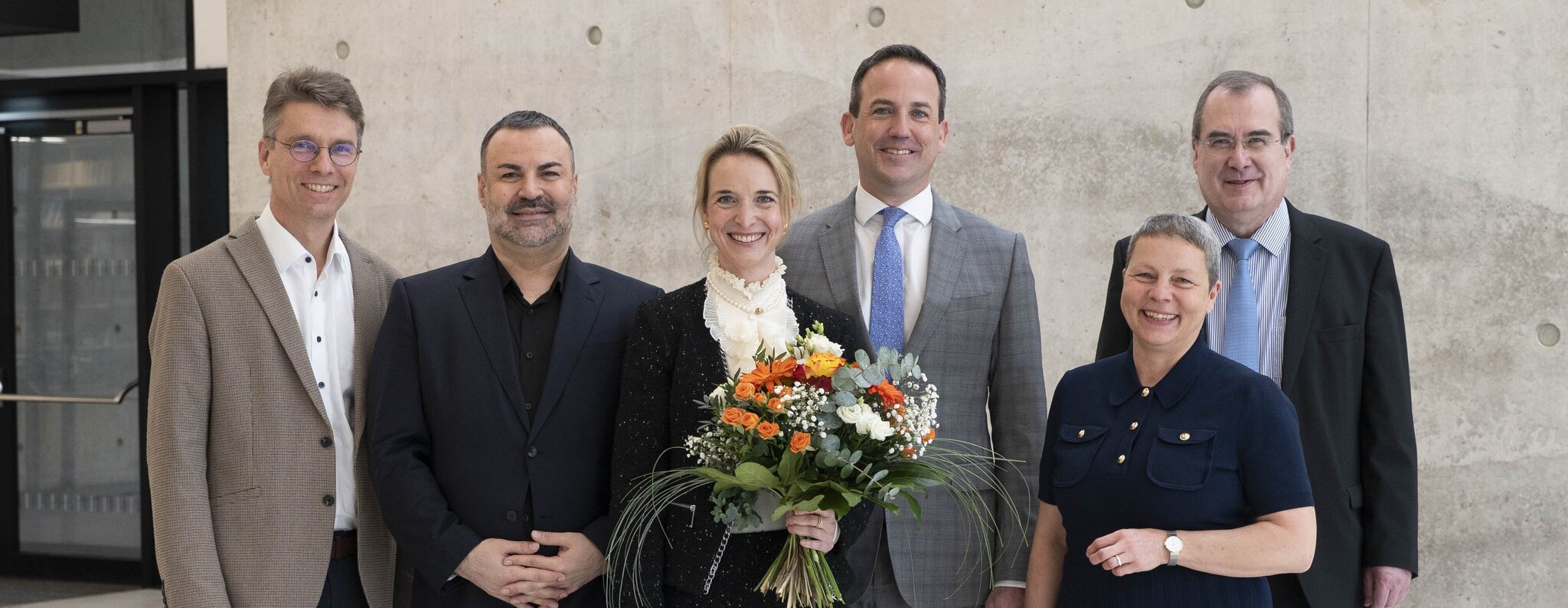 Gruppenbild Vorstand und Aufsichtsratsvorsitzender