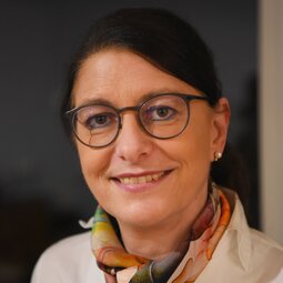 Prof. Dr. Sigrun Smola