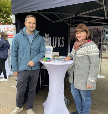 Prof. Sören Becker und Dr. Sophie Schneitler (Reise- und Tropenmedizin)