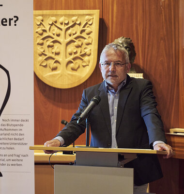 Prof. Dr. Hermann Eichler am Rednerpult