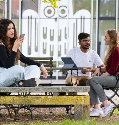 Studierende am Campus der UdS